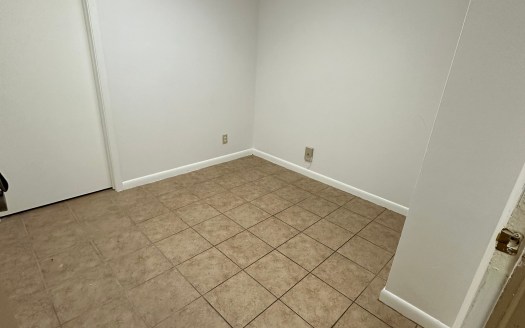 186 SF Suite 215 L Beauty Business or Office Use at 2300 Palm Beach Lakes Blvd., West Palm Beach, FL 33409