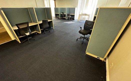 (LEASED) 885 SF Suite 310 Beauty Business or Office Use 2300 Palm Beach Lakes Blvd., West Palm Beach, FL 33409