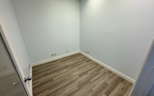 (LEASED) 156 SF Suite 212 Professional and Medical Office Space at 2260 Palm Beach Lakes Blvd., West Palm Beach, FL 33409