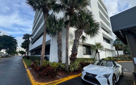 (LEASED) 410 SF Suite 501 J Professional and Medical Office Space at 2328 10th Ave N, Lake Worth, FL 33461